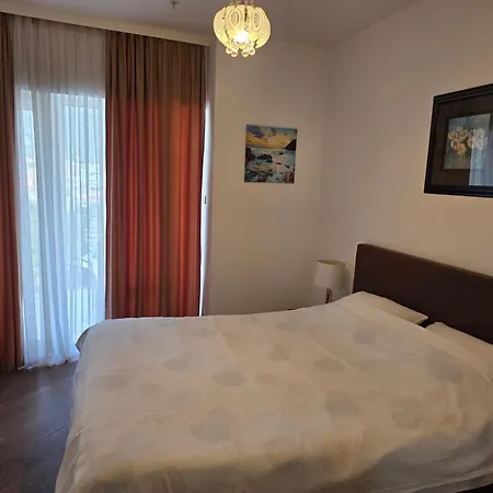 Apartments Menuet Budva Exterior photo