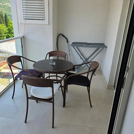 Apartments Menuet Budva Exterior photo