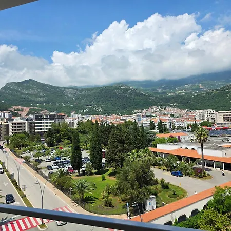 Apartments Menuet Budva Exterior photo