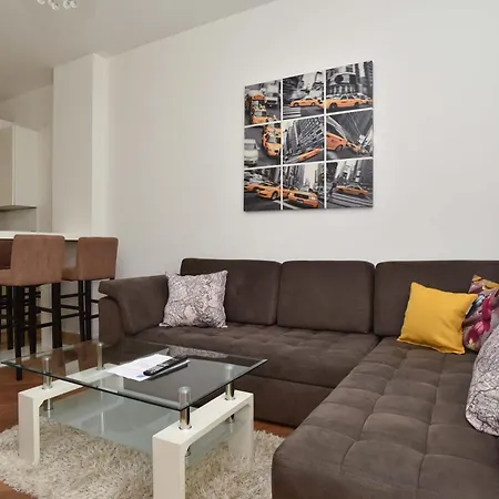 Apartments Menuet Budva Exterior photo