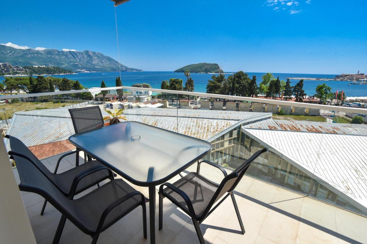 Appartement Menuet Budva
