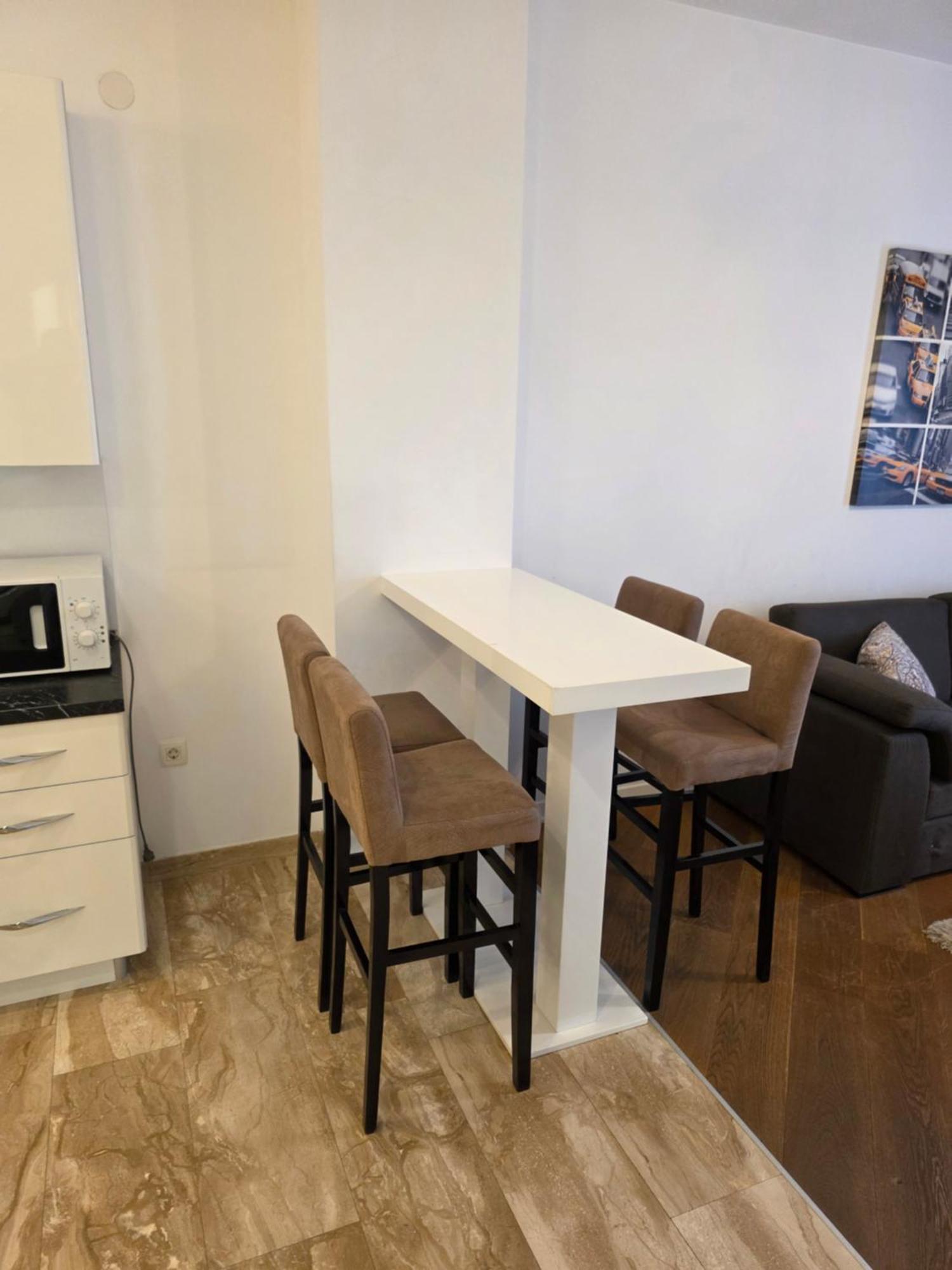Appartement Menuet Budva