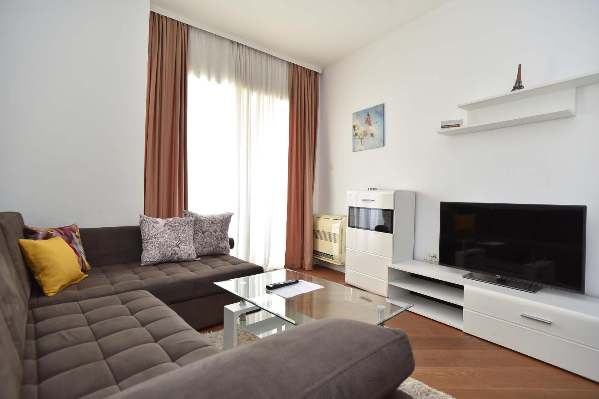 Menuet Apartman Budva