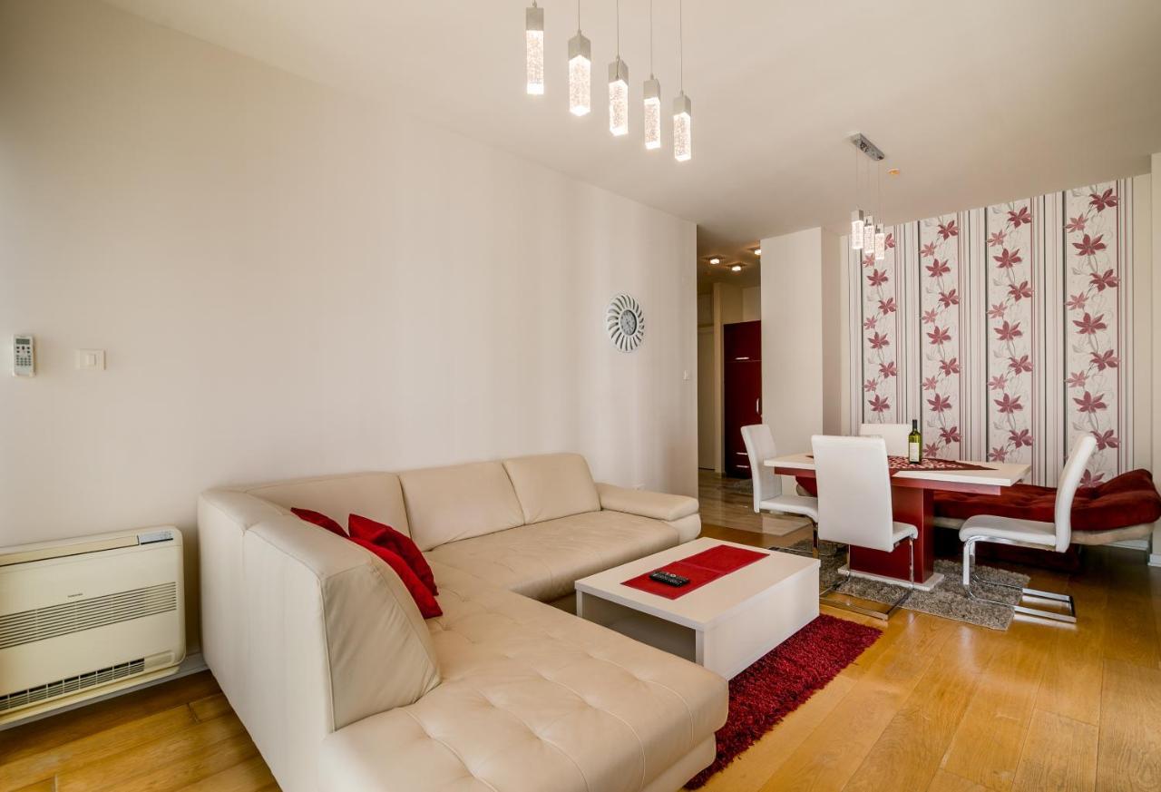 Appartement Menuet Budva
