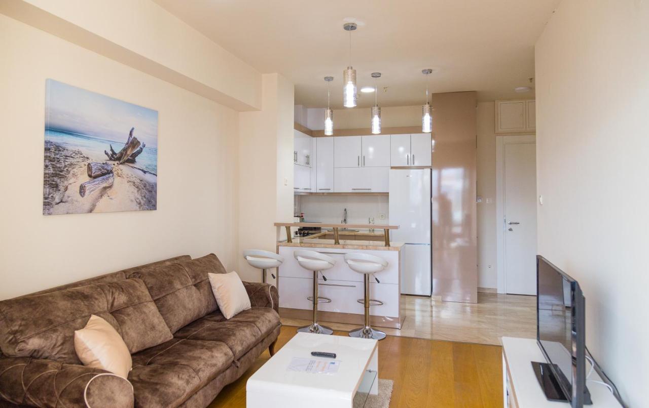 Appartement Menuet Budva